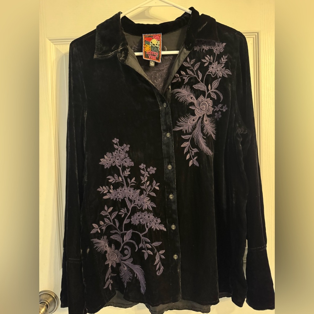 New size small Johnny Was Black Velvet Shirt with Lavender Floral Embroidery